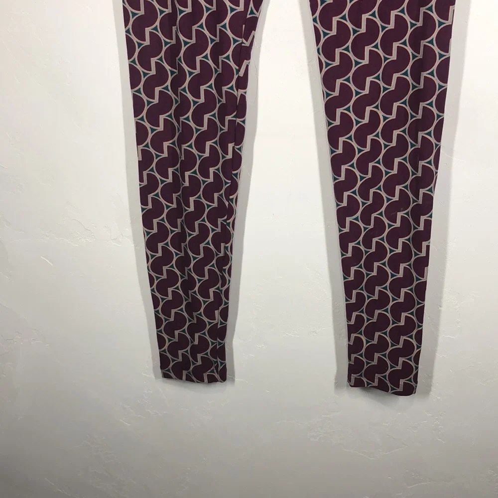 LuLaRoe purple geometric leggings size one size - Picture 3 of 9
